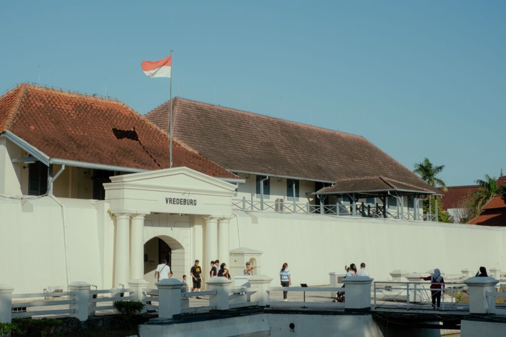 wisata dekat malioboro - Beteng Vredeburg